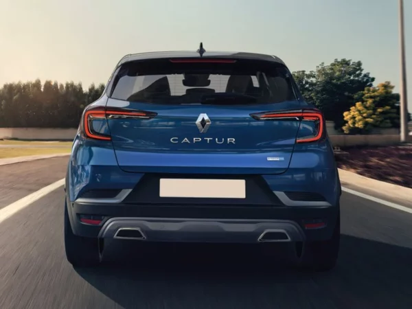 Renault Nuovo Captur E-Tech plug-in Hybrid - immagine 2